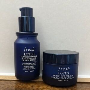 Fresh Lotus Youth Preserve Dream Set in Deep Blue